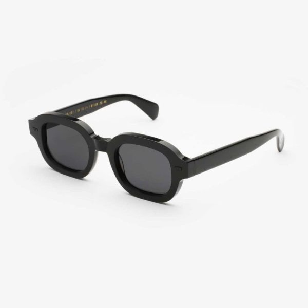 sunglasses-gast-tondo-black-TD01-round-black-by-kambio-eyewear-front